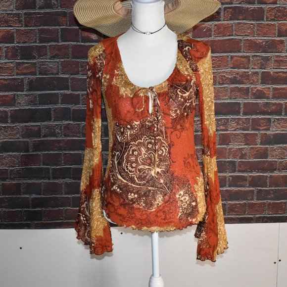 Oboe Bell Sleeve Top - Picture 2 of 8